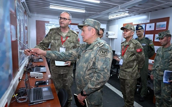 "EFES - 2026": General-leytenant Azər Əliyev təlim ərazisində yaradılan şəraitlə tanış olub - FOTO