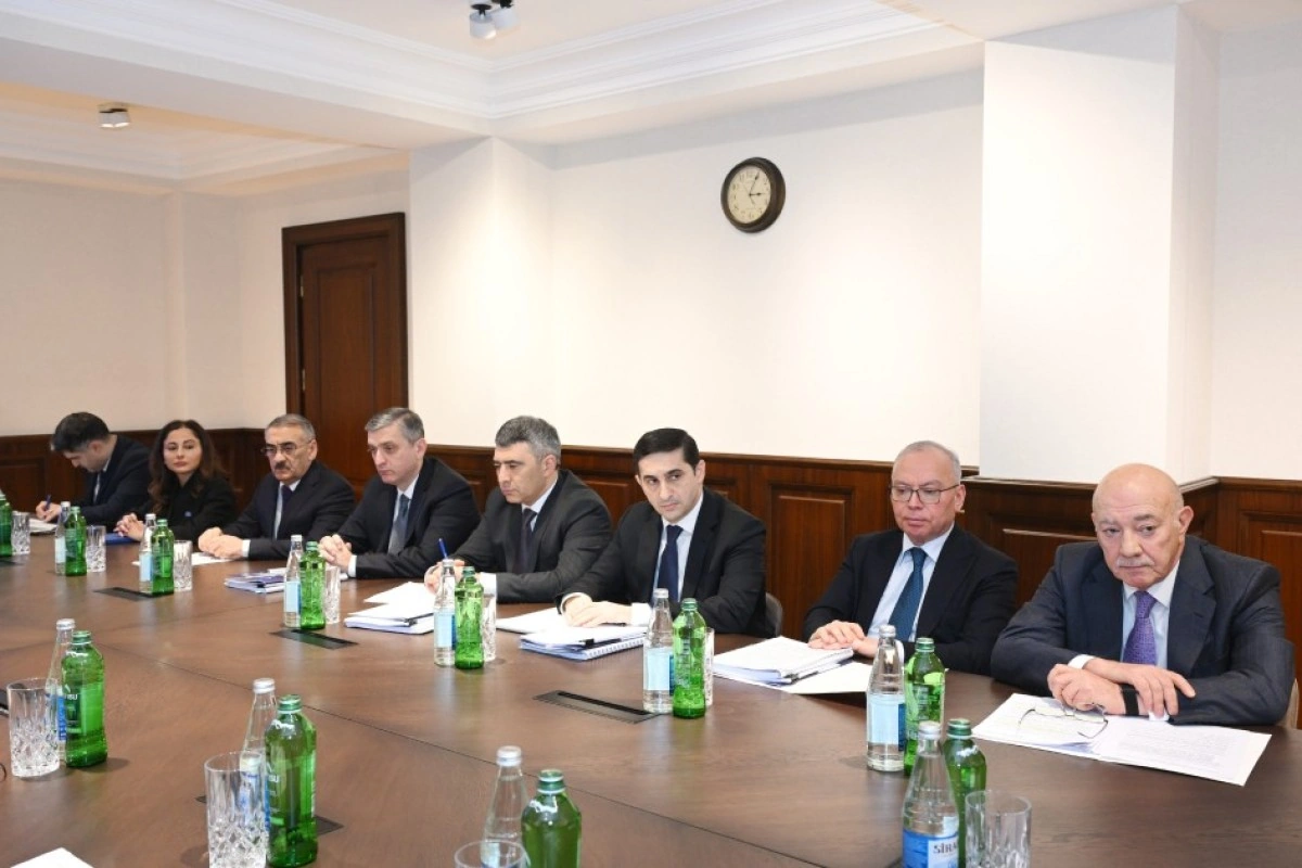 Korrupsiyaya qarşı mübarizə üzrə Komissiyasının iclası keçirilib - FOTO
