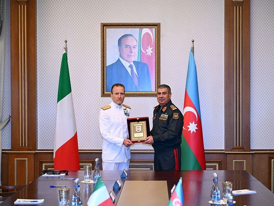 Azərbaycan və İtaliya arasında müdafiə sahəsində əməkdaşlıq perspektivləri müzakirə olunub - FOTO