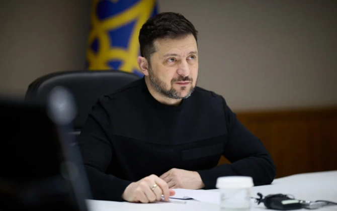 Zelenski Rusiyanın atəşkəs təklifini "qəribə" adlandırıb