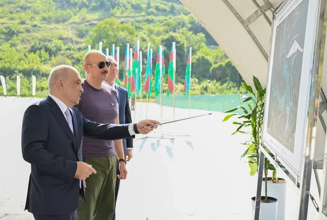 İlham Əliyev Laçında "Həkəriçay" su anbarının təməlini qoydu - FOTO