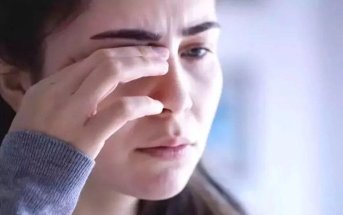 Gözlərdə quruluq və yanma hissinin səbəbi nədir? - Oftalmoloqdan açıqlama