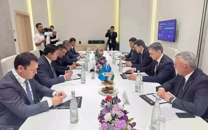 Bakı, Astana və Daşkənd "UEW 2026" çərçivəsində "yaşıl enerji" dəhlizinin inkişafını müzakirə edib