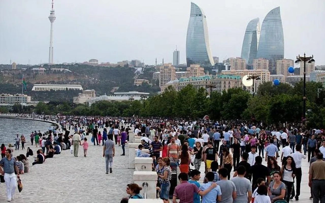 Azərbaycanda bu şəxslər işləmədikləri halda maaş alacaqlar