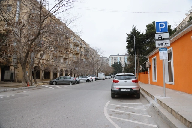 Paytaxtda yeni parklanma yerləri təşkil edilib - FOTO