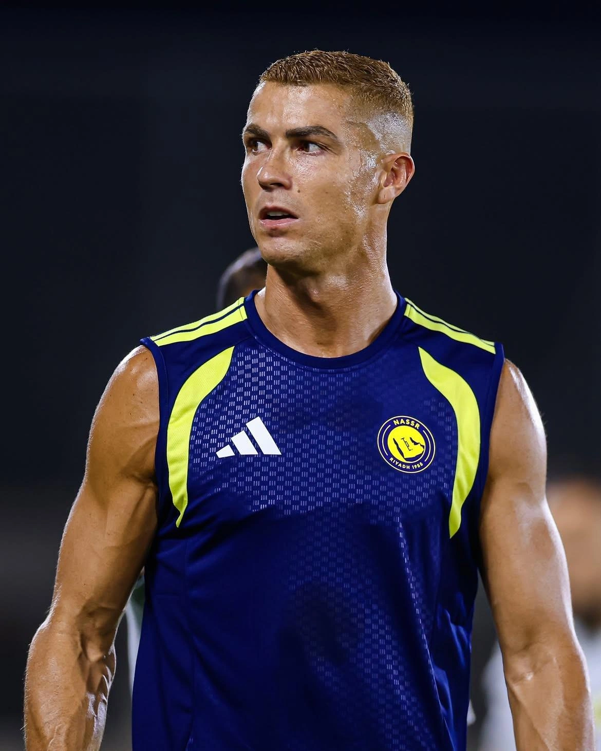 Ronaldo evlənən kimi görünüşünü dəyişdi - FOTOLAR