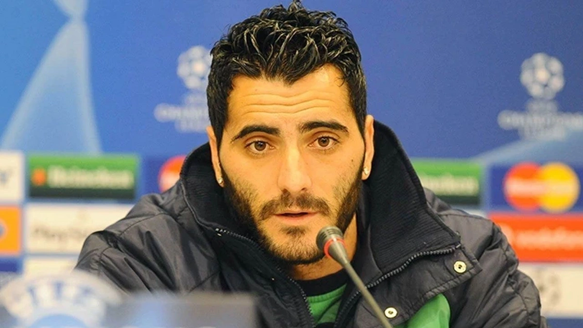 "Fənərbağça"nın keçmiş futbolçusu 45 yaşında yeni kluba keçdi