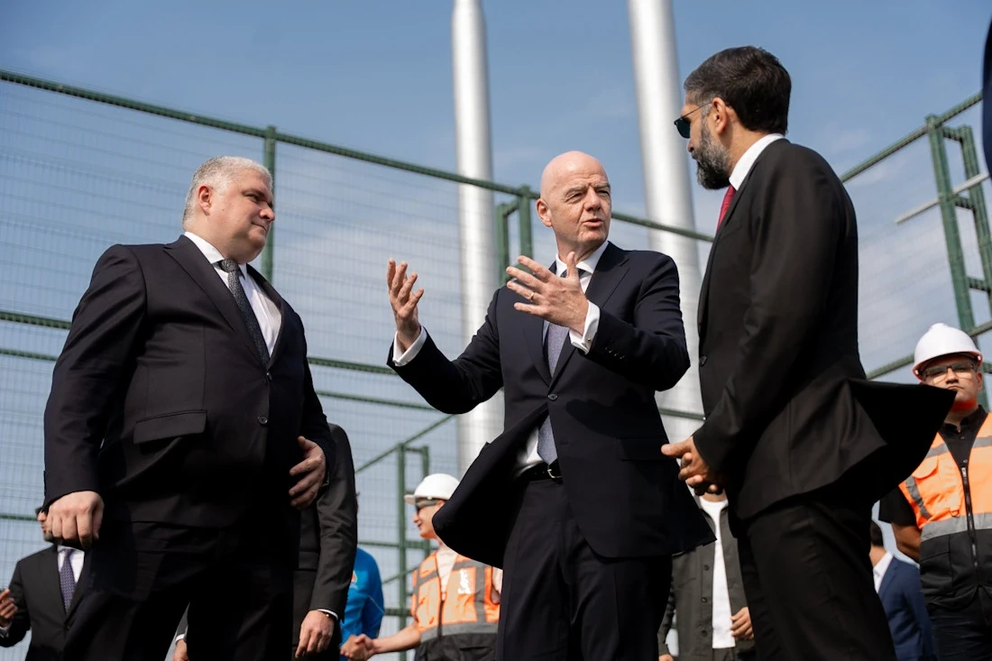 İnfantino Hövsanda inşa olunan meydançalara baxış keçirdi - FOTOLAR