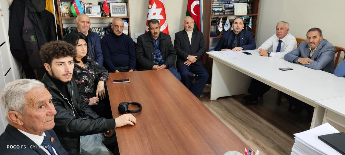 Azad Vətən Partiyası ilin yekun iclasını keçirdi - FOTOLAR