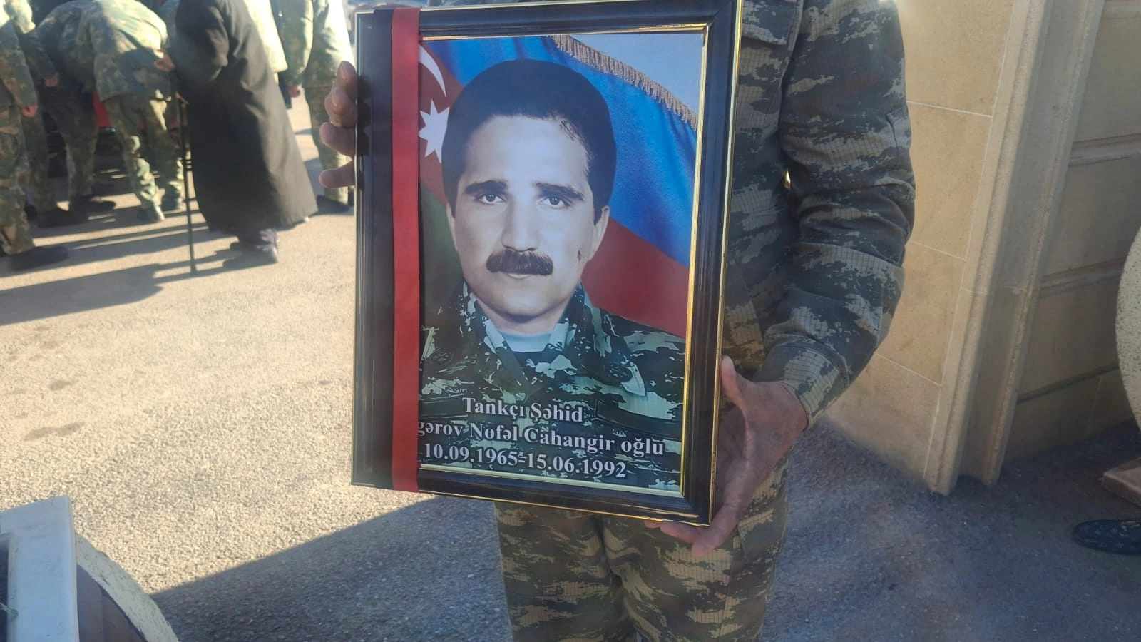 Şəhid Nofəl Əsgərovla vida mərasimi keçirilir - FOTO