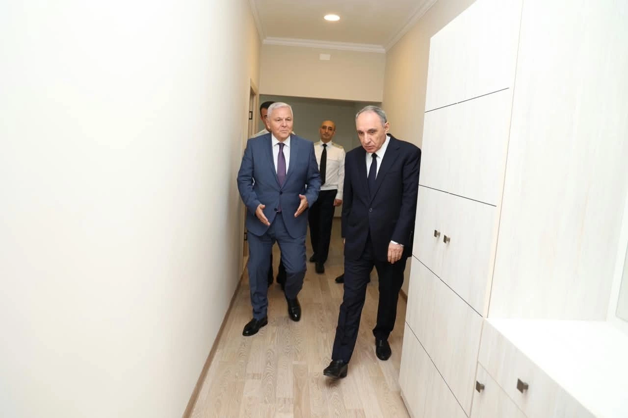 Kamran Əliyev Şəkidə vətəndaşları qəbul etdi  və xidməti mənzillərə baxış keçirdi - FOTOLAR