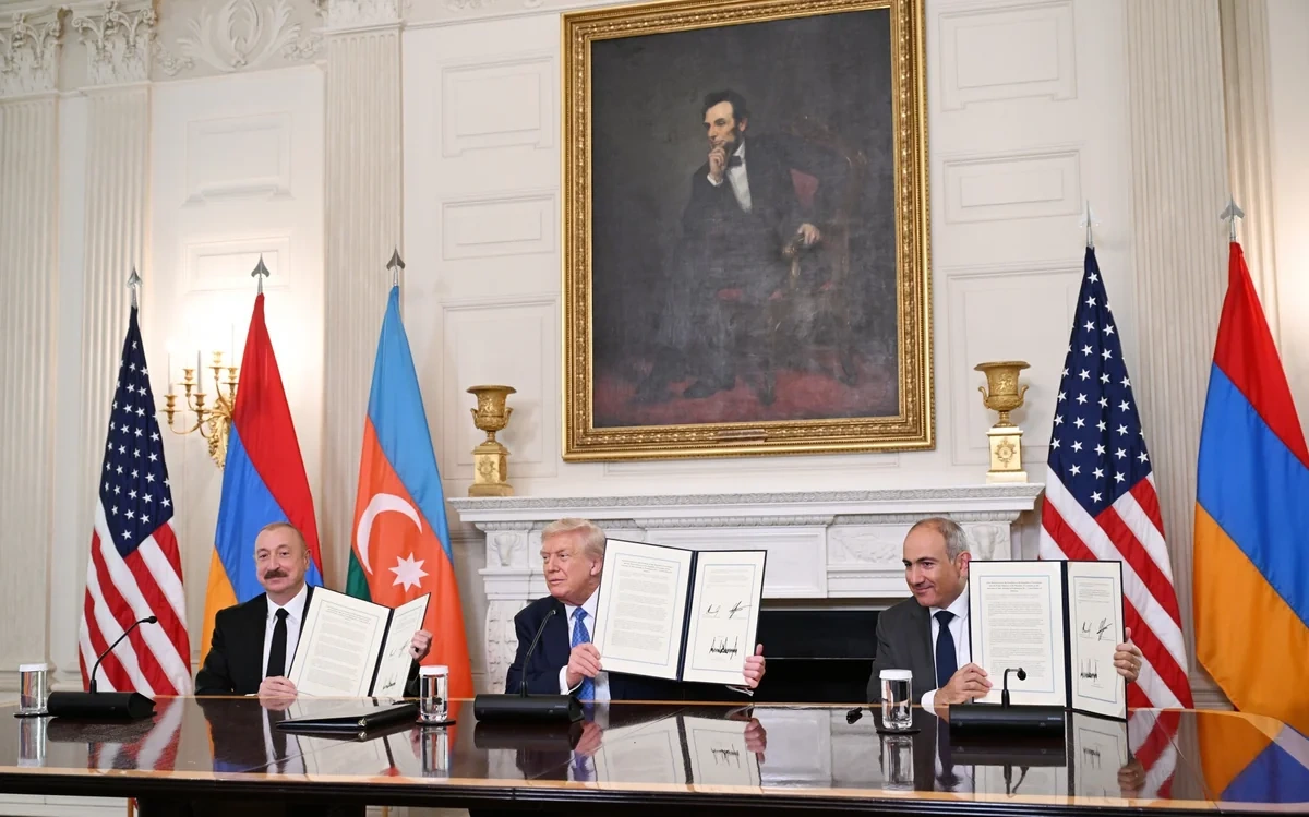 Vaşinqton Bəyannaməsi: İlham Əliyevin müəllifi olduğu sülh gündəliyinin beynəlxalq miqyasda təsdiqi
