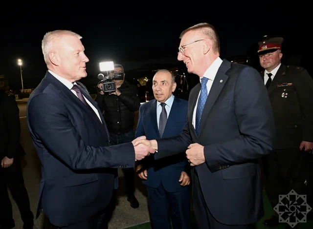 Latviya Prezidenti Edqars Rinkeviçs Azərbaycana rəsmi səfərə gəlib - FOTO