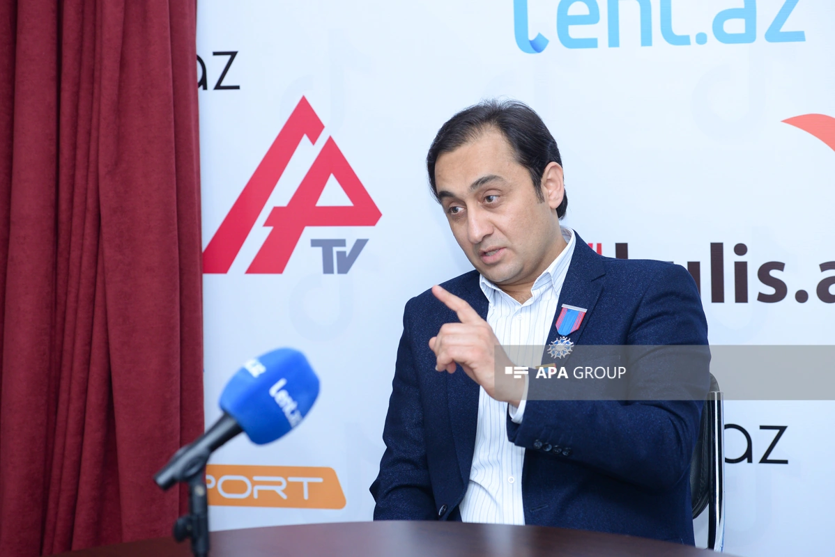 Rəsulzadənin obrazını canlandıran aktyor: "30-40 manata məclislərə kloun gedirdim" - FOTO