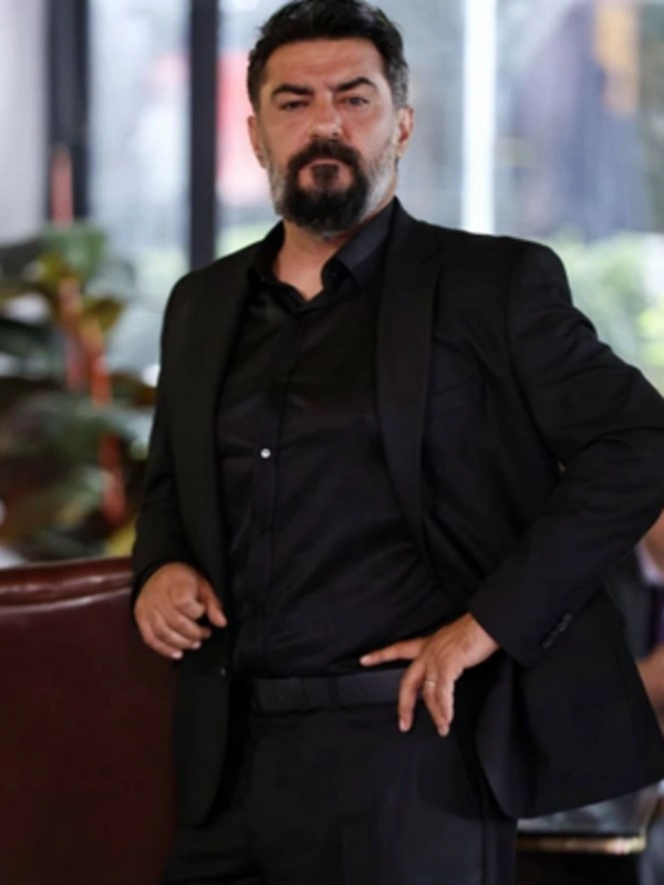 Məşhur aktyorun pərəstişkarlarına ÜZÜCÜ XƏBƏR: Dəhşətli QƏZA KEÇİRDİ - FOTO