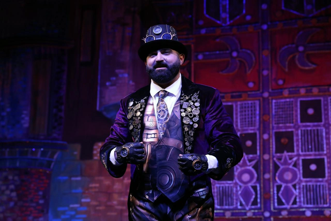 Gənc Tamaşaçılar Teatrında “Büllur başmaq” tamaşasının premyerası baş tutub - FOTO
