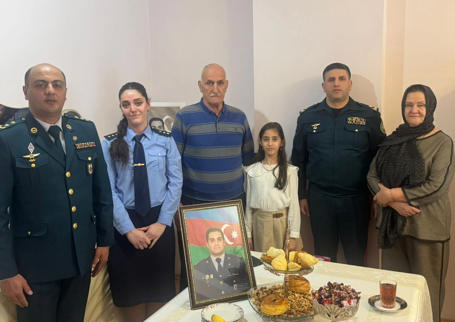 Dövlət Sərhəd Xidmətinin rəhbərliyi şəhid ailələrini ziyarət etdi - FOTOLAR