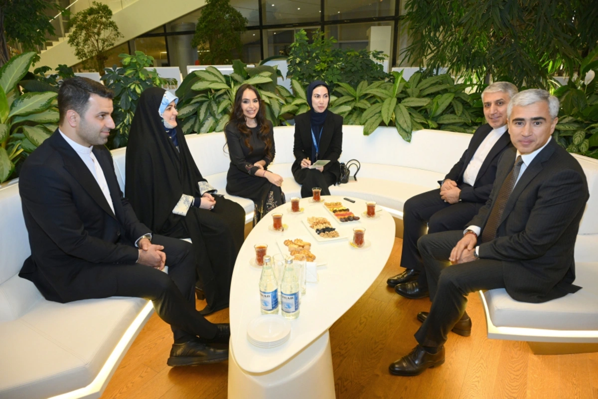 Leyla Əliyeva "Mənim dənizlərim, mənim okeanlarım" sərgisini ziyarət edib - FOTO