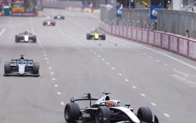 "Formula 2" üzrə Azərbaycan Qran-prisində ikinci sıralama turu başladı - YENİLƏNİB