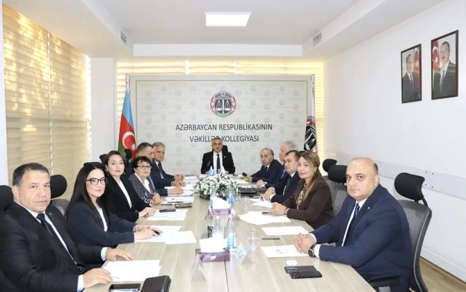 2 vəkilə töhmət verildi, 4-nə xəbərdarlıq edildi