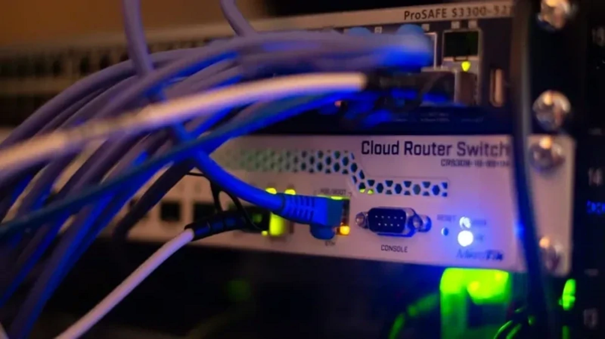 Şimali Koreyada internet demək olar ki, yoxdur: Kimlər istifadə edə bilərlər?