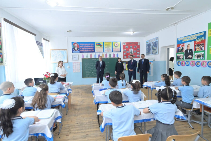Emin Əmrullayev Qaxda tədris prosesi ilə tanış olub – FOTO
