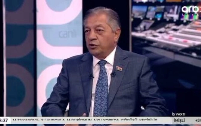 Cavanşir Feyziyev: Məktəbli forması uşaqlar arasında sosial fərqlərin azalmasına kömək edir