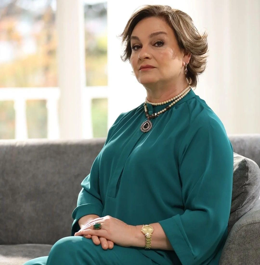 Məlahət Abbasovadan tamaşaçılara hörmətsizlik edən Çelikə: “Görəndə soruşacam, bəlkə üstünə tullanıblar?”