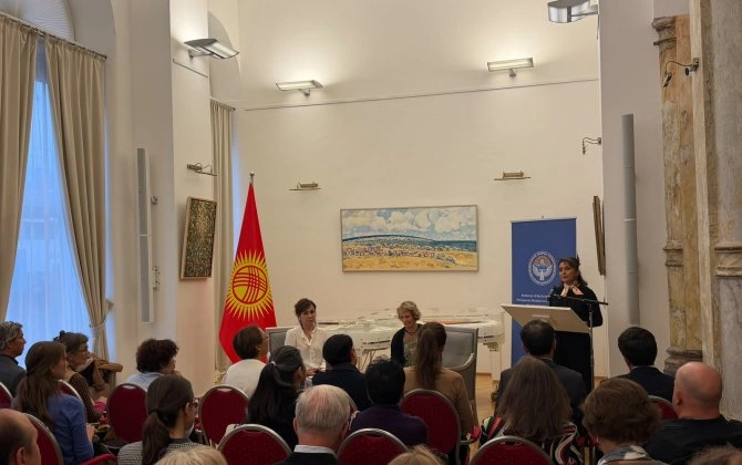 Vyanada Azərbaycan Mədəniyyət Mərkəzində Qırğızıstana həsr olunmuş kitabın təqdimatı keçirilib - FOTO