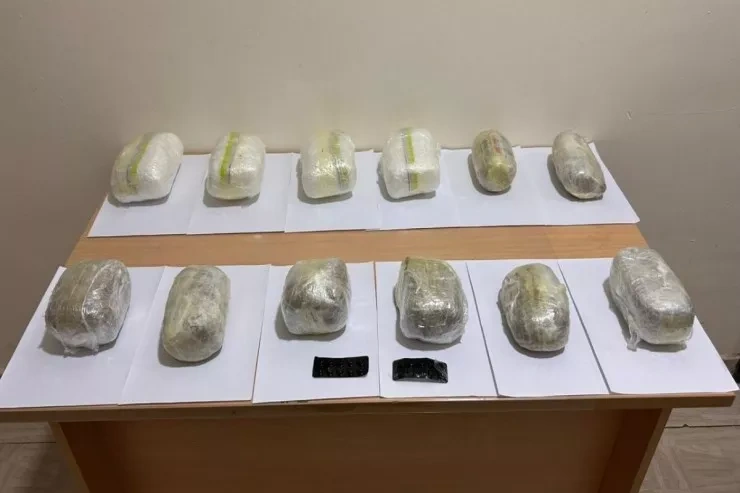 Külli miqdarda narkotikin Azərbaycana keçirilməsinin qarşısı alındı - FOTO