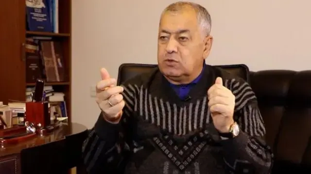 Vahid Əhmədov: “Rayonlarda iri istehsal və sənaye müəssisələrinin yaradılması həm məşğulluğun artmasına, həm də..."