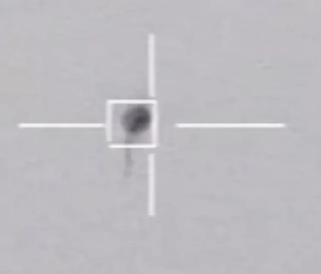 KİV: ABŞ 500 min dollarlıq raketlə hava şarı vurub - FOTO/VİDEO