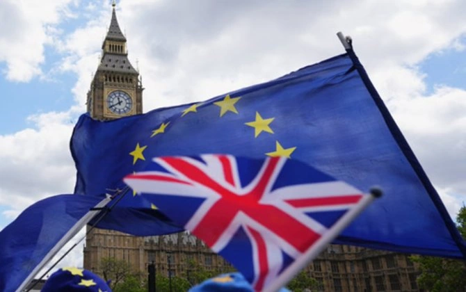 “Brexit” Böyük Britaniya iqtisadiyyatına ən azı 6 faiz zərər vurub