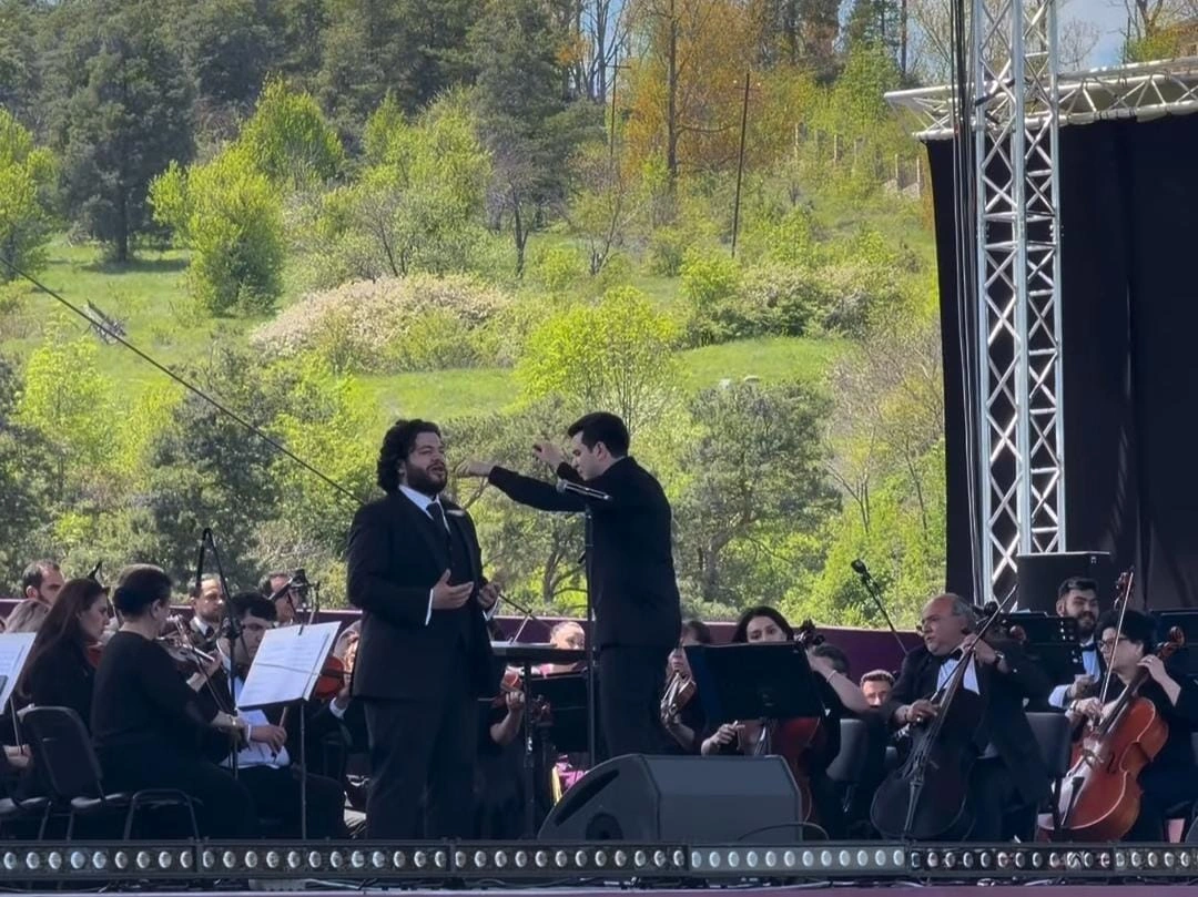 Xalq artisti Şuşaya gedə bilmədi: “Gecə ilə evə qayıdıram, atamın yanında olmalıyam” - FOTO+ÖZƏL
