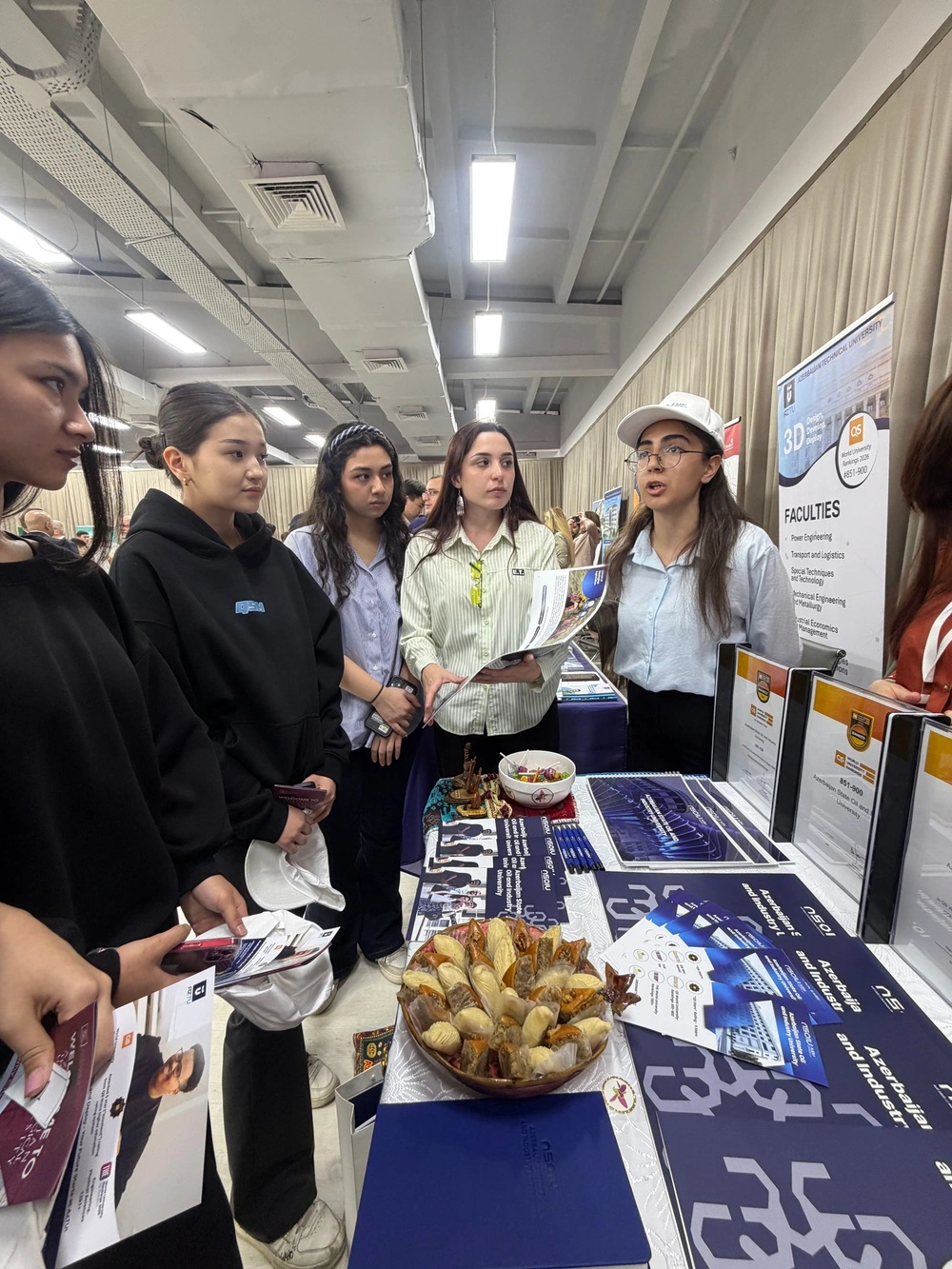 ADNSU Almatıda keçirilən “Study in Azerbaijan” sərgisində yüksək səviyyədə təmsil olundu - FOTO