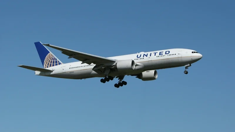 "United Airlines" Yaxın Şərqə uçuşları dayandırdı