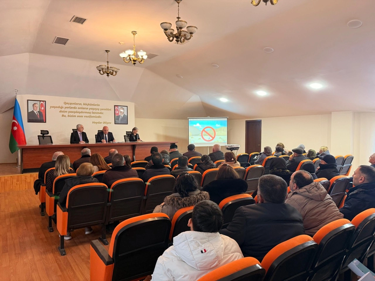 Azad edilən ərazilərə qayıdan sakinlər mina təhlükəsi ilə bağlı maarifləndirildi - FOTO