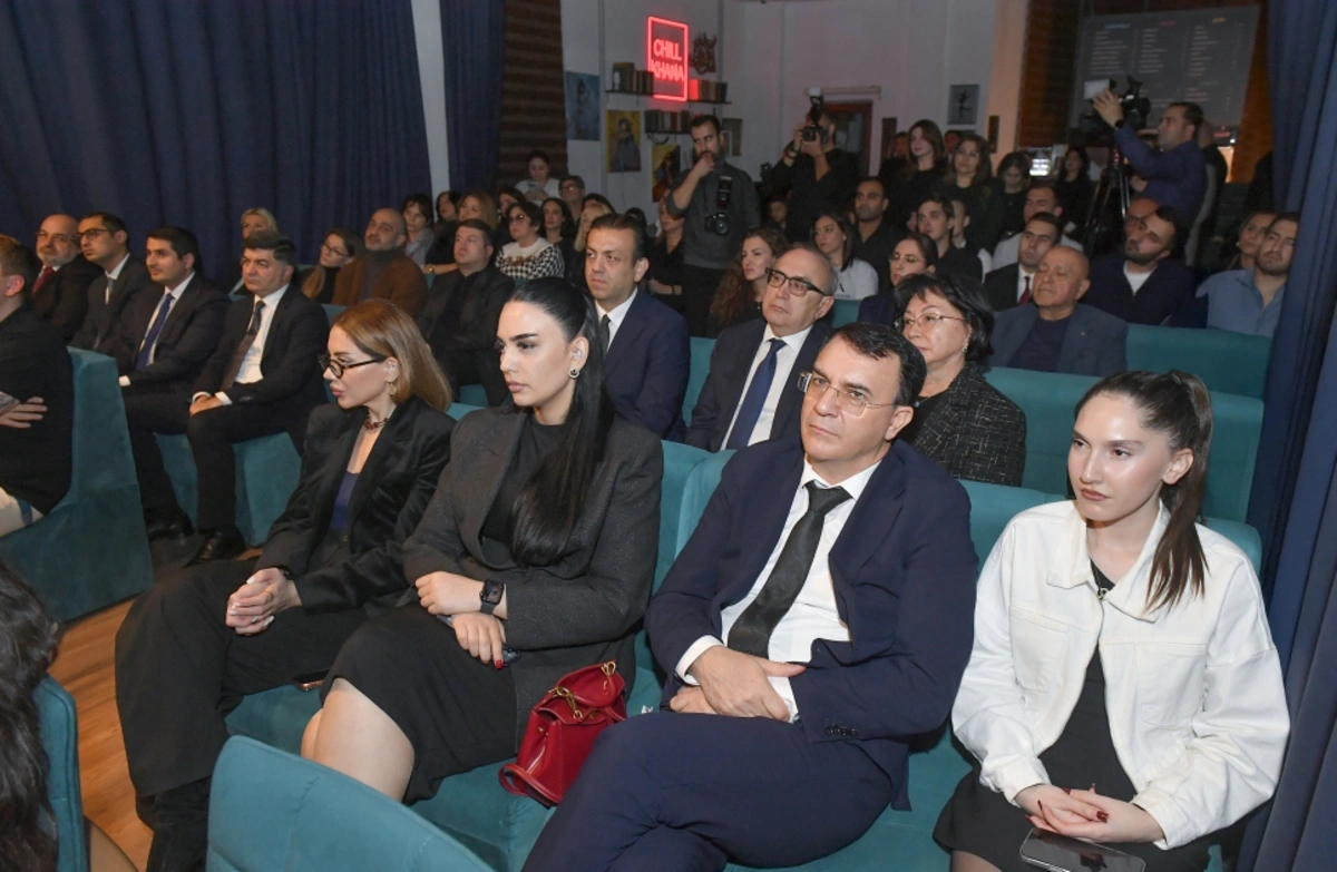 Bakıda ümummilli lider Heydər Əliyevin xatirə gecəsi keçirilib - FOTO