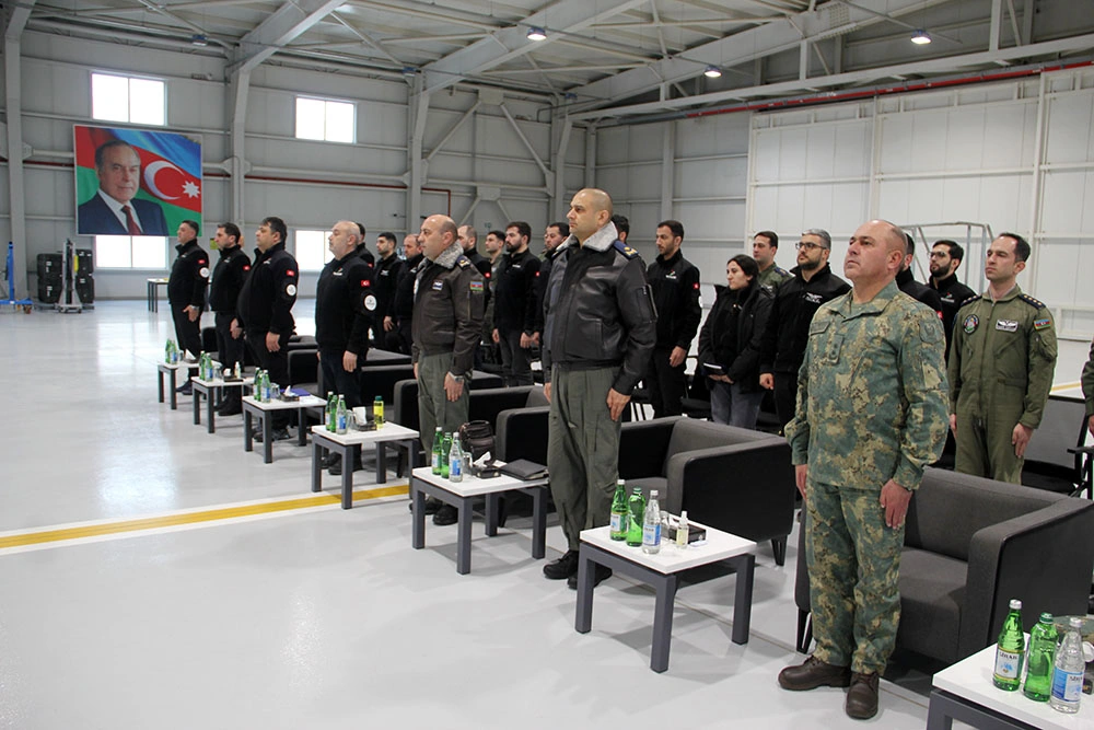 Hərbi Hava Qüvvələrində Bayraktar kursunun buraxılış mərasimi keçirildi - FOTO