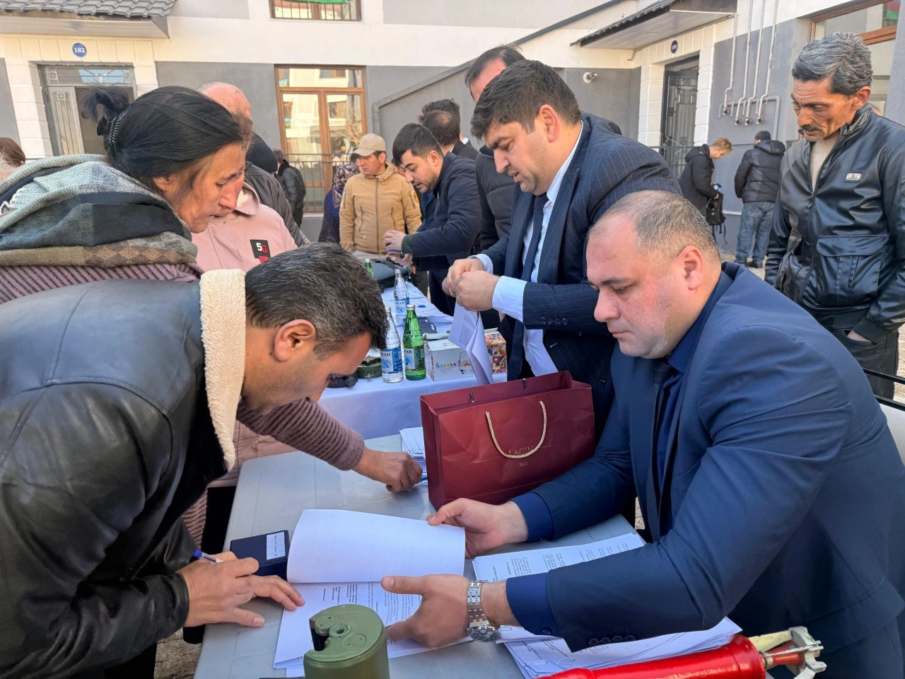 Köç karvanı Xocavənd şəhərinə çatdı, açarlar təqdim olundu - FOTOLAR