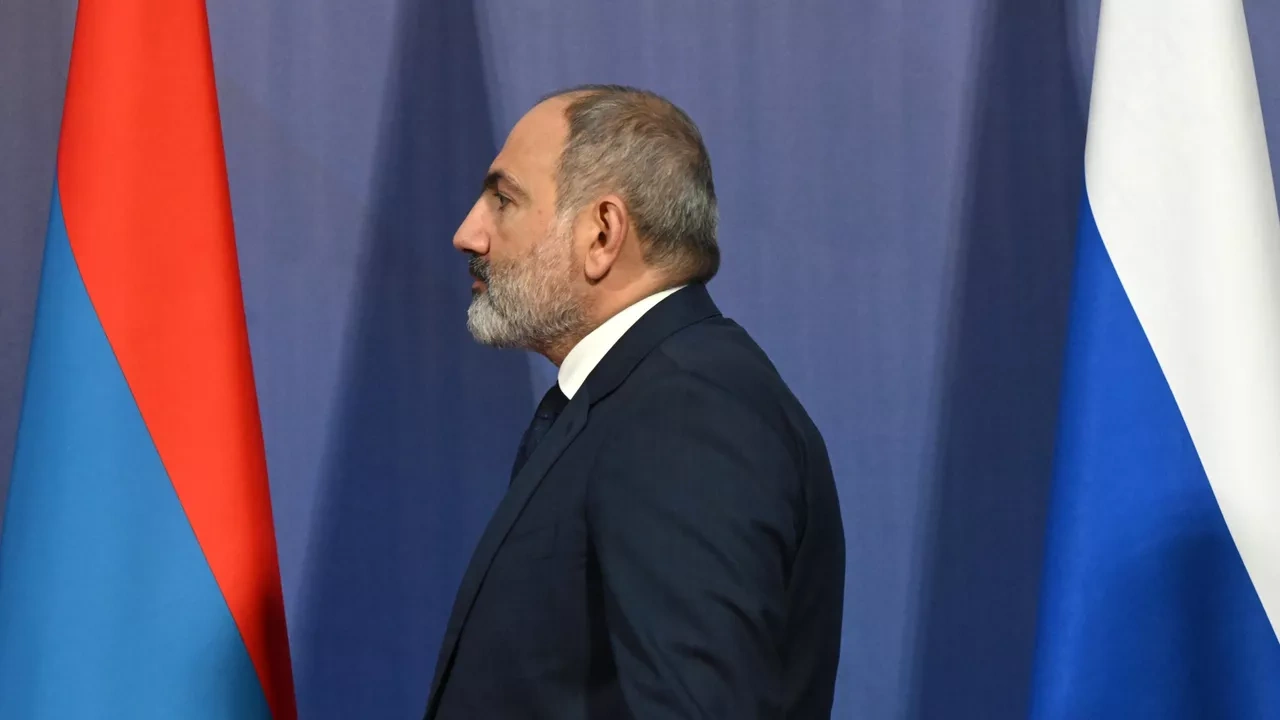 "Rusiya çəkic ilə zindan arasında: Ermənistanda seçkilər bölgənin taleyini müəyyən edəcək" - "Cumhuriyet" (Türkiyə)