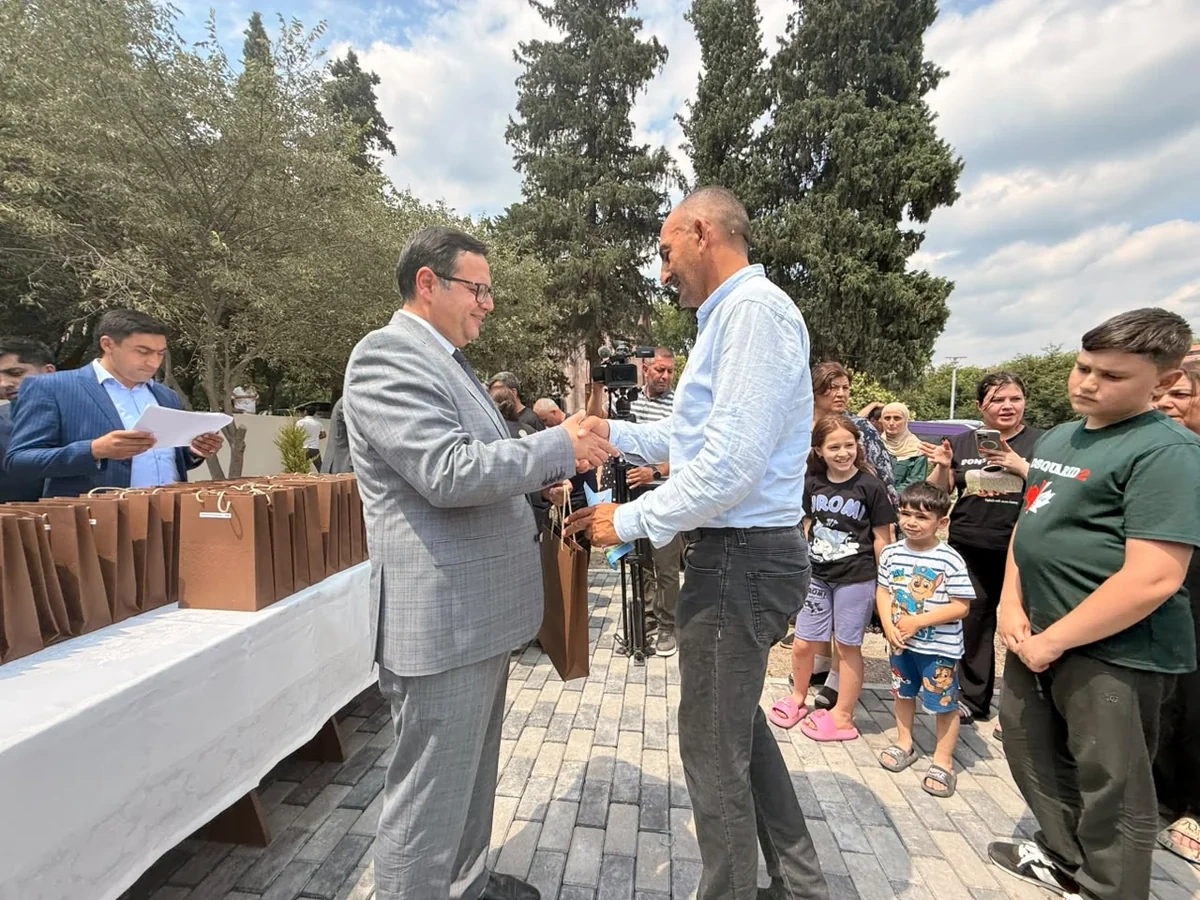 Xocavəndin iki kəndinə ilk köç karvanı çatdı, mənzillərin açarları təqdim olundu - FOTO