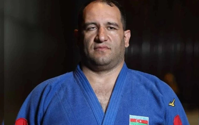 İlham Zəkiyev Avropa çempionatında finala vəsiqə qazanıb