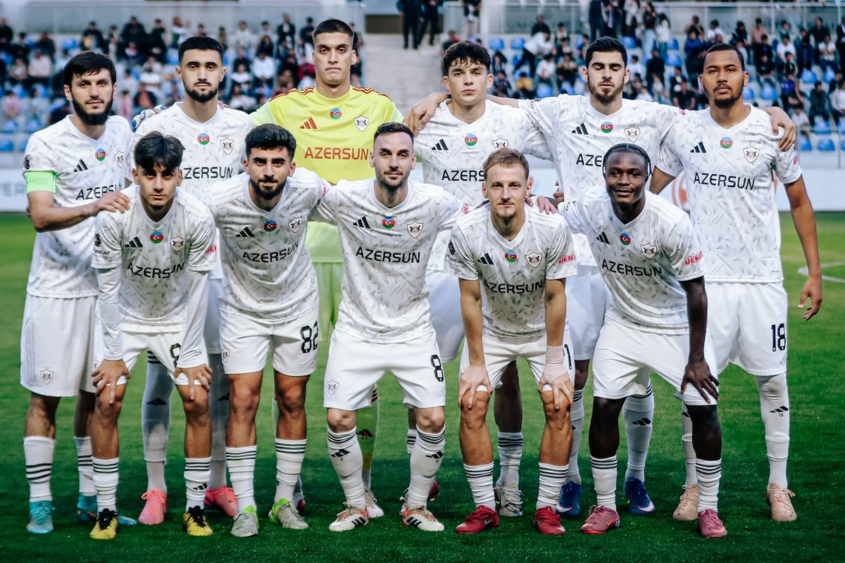 "Qarabağ" Maksim Medvedev və daha iki mütəxəssisi ilə müqaviləni yeniləyib