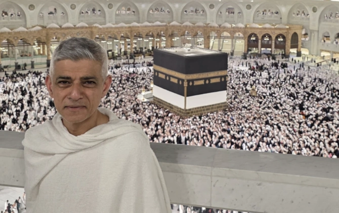 London meri Həcc ziyarətini icra etdi...-FOTO+VİDEO