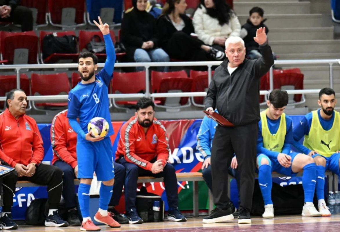 Yevgeni Kukseviç Azərbaycanda iki vəzifəsini itirdi