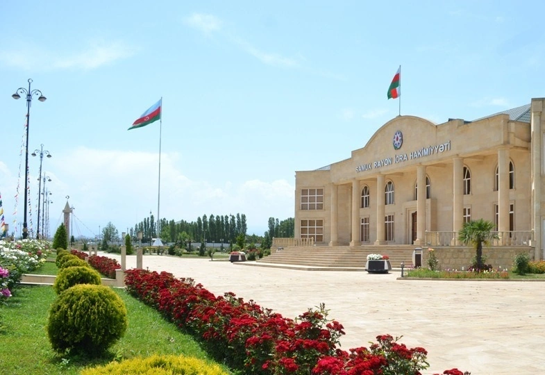 Bu rayonda icra başçısının müavini işdən çıxıb - FOTO
