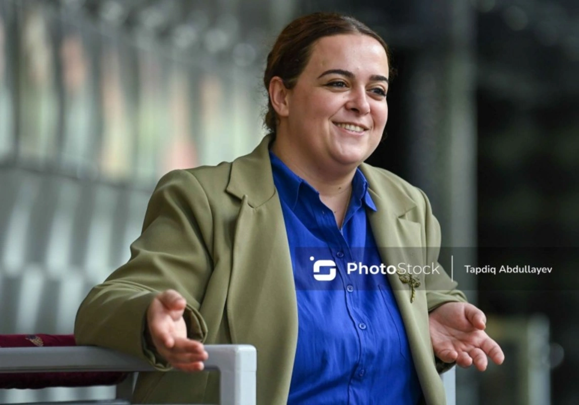 Ayla Osmanova: "Ürəksiz səhnəyə çıxmaq tamaşaçını aldatmaqdır" - MÜSAHİBƏ