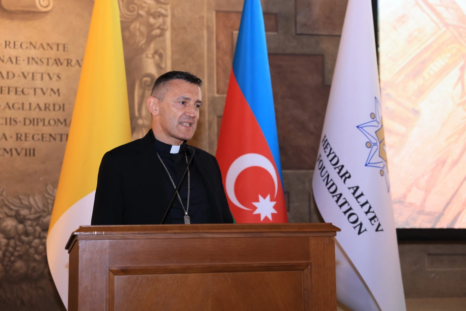 Vatikanda Heydər Əliyev Fondu ilə birgə layihələrin təqdimatına həsr olunan tədbir keçirildi - FOTO