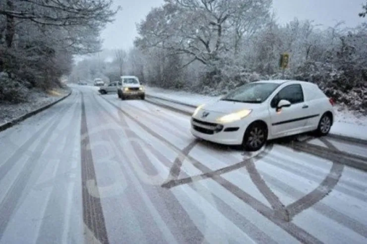 Qar yağacaq, 13 dərəcə şaxta olacaq, yollar buz bağlayacaq - Sabahın HAVASI
